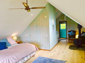 Alyeska Loft - Apollo Bay studio loft apartment, Apollo Bay